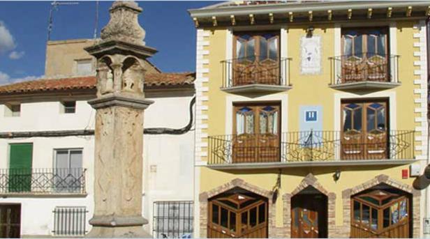 Hostal Las Grullas Tornos Exterior photo